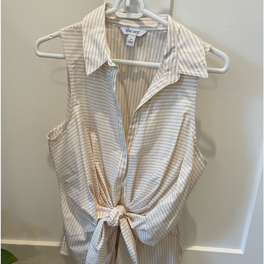 NWOT Nine West Women’s Sleeveless Top- Size M